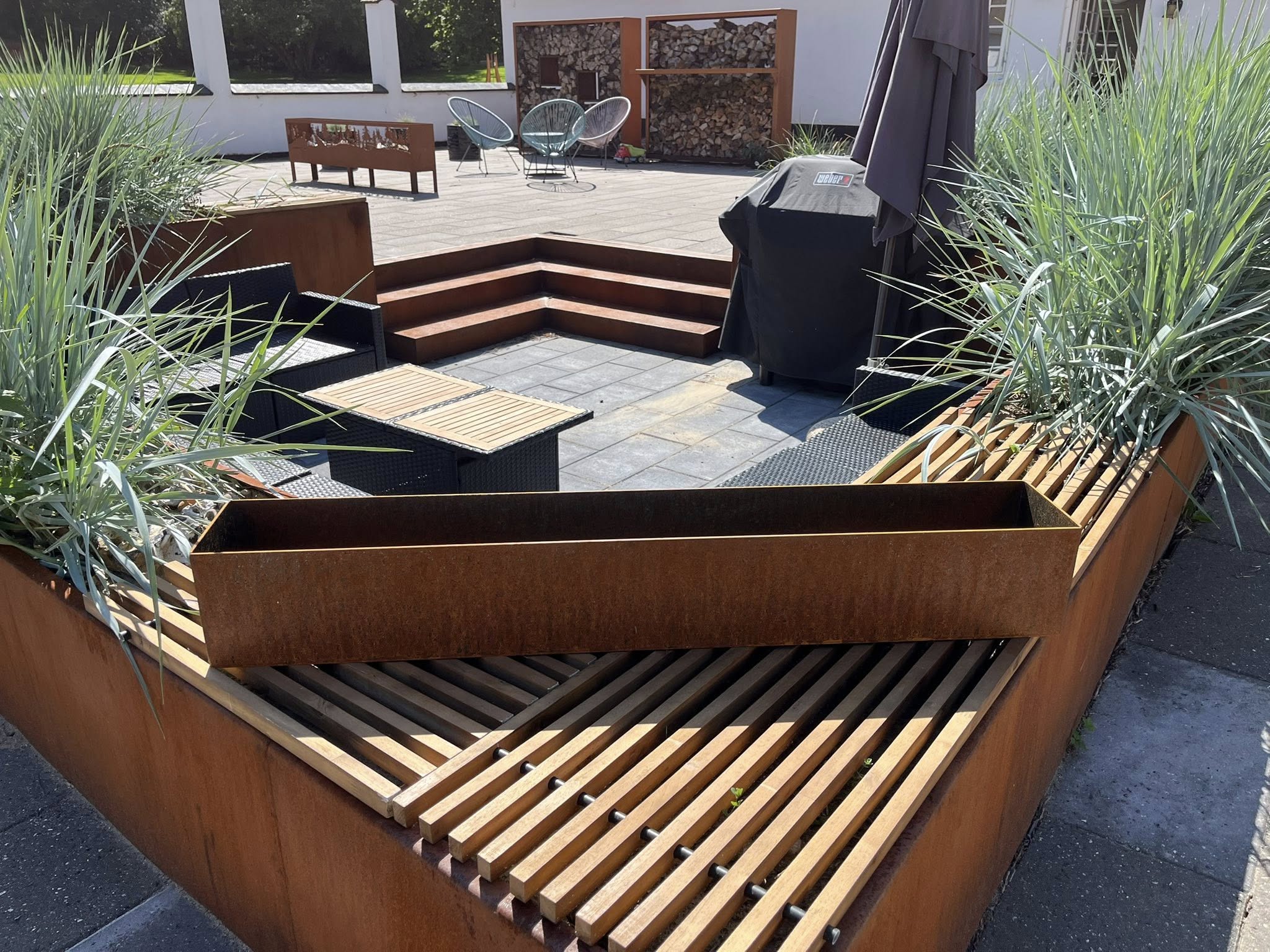 Altankasse i corten