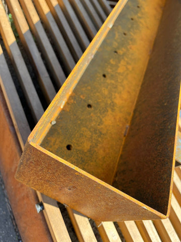 Altankasse i corten
