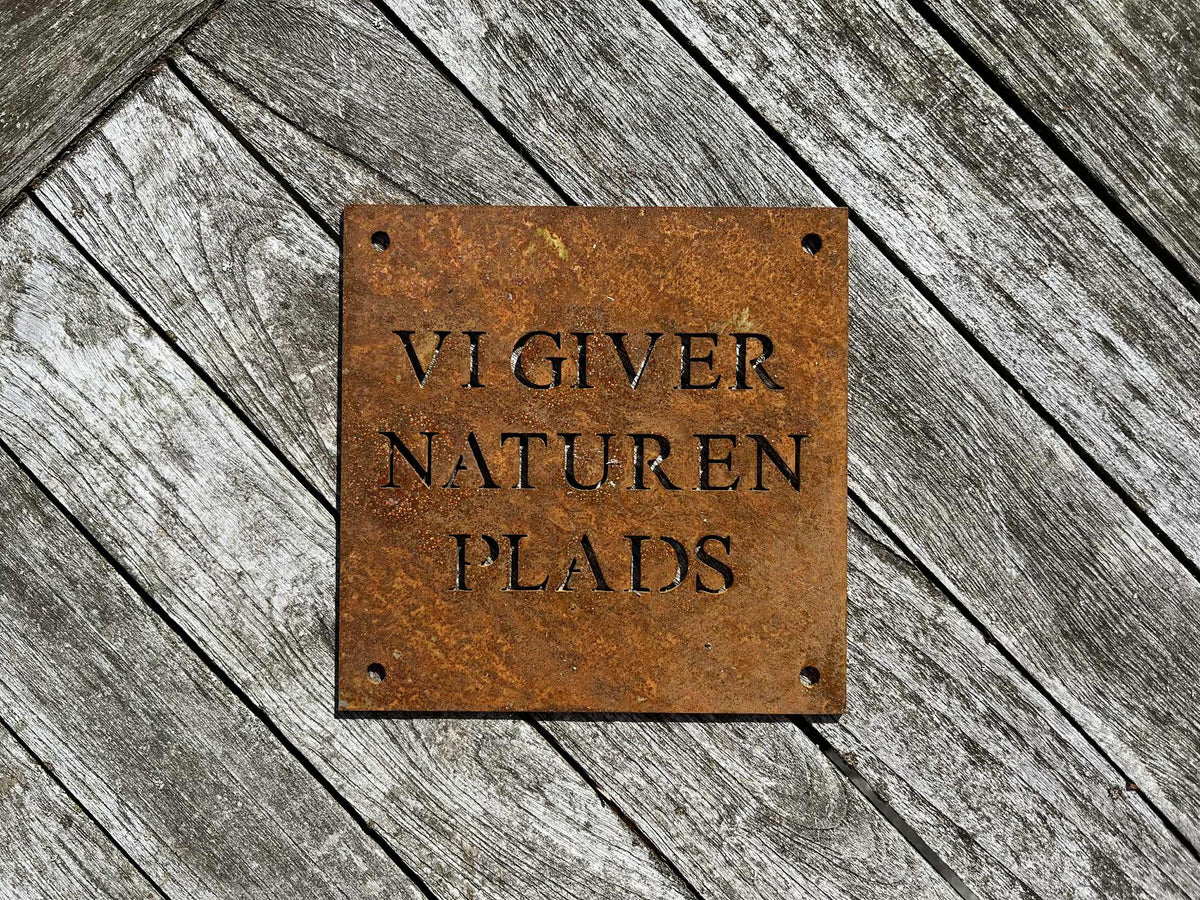 Espalier dekoration "Vi giver naturen plads"